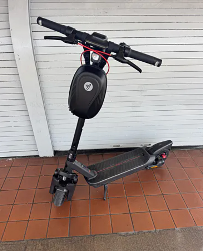 Ninebot MAX G3 customer scooter photo